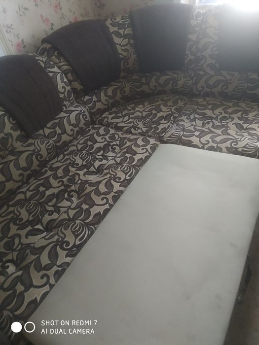 Продам диван угловой