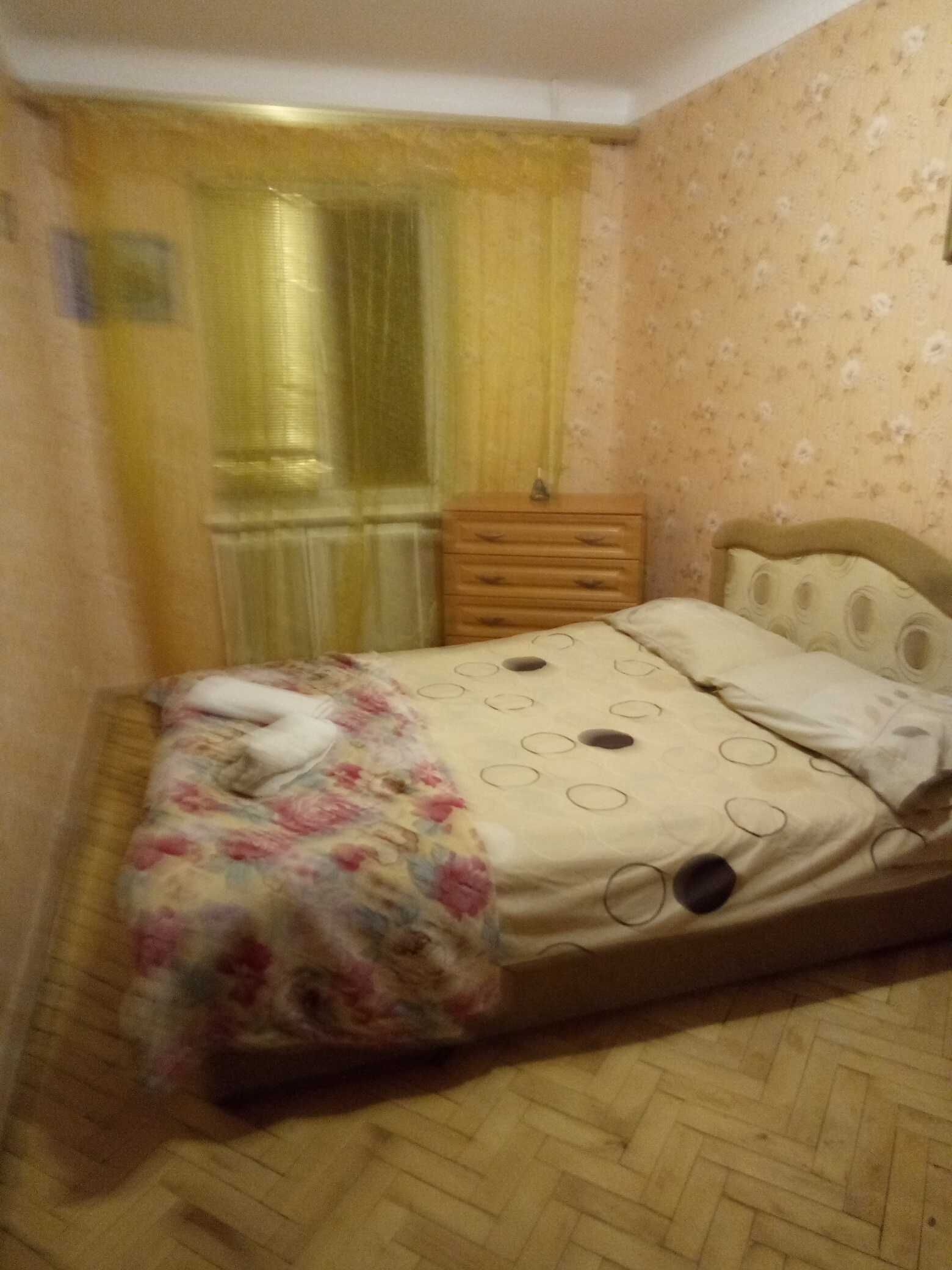 Здаю 2к квартира з разд.кімнатами, метро Дарниця, м. Чернігівська