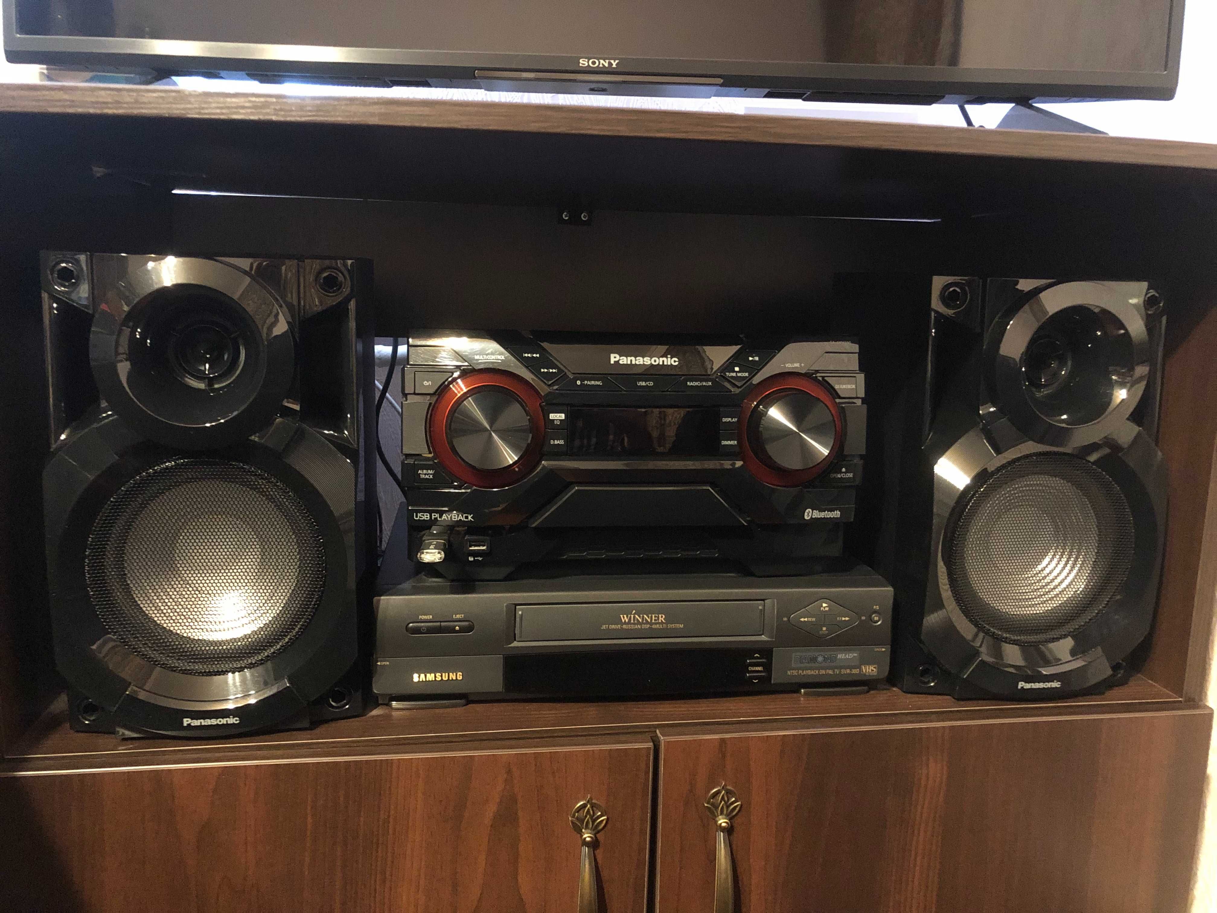 Продам музичний центр Panasonic SC-AKX200E-K