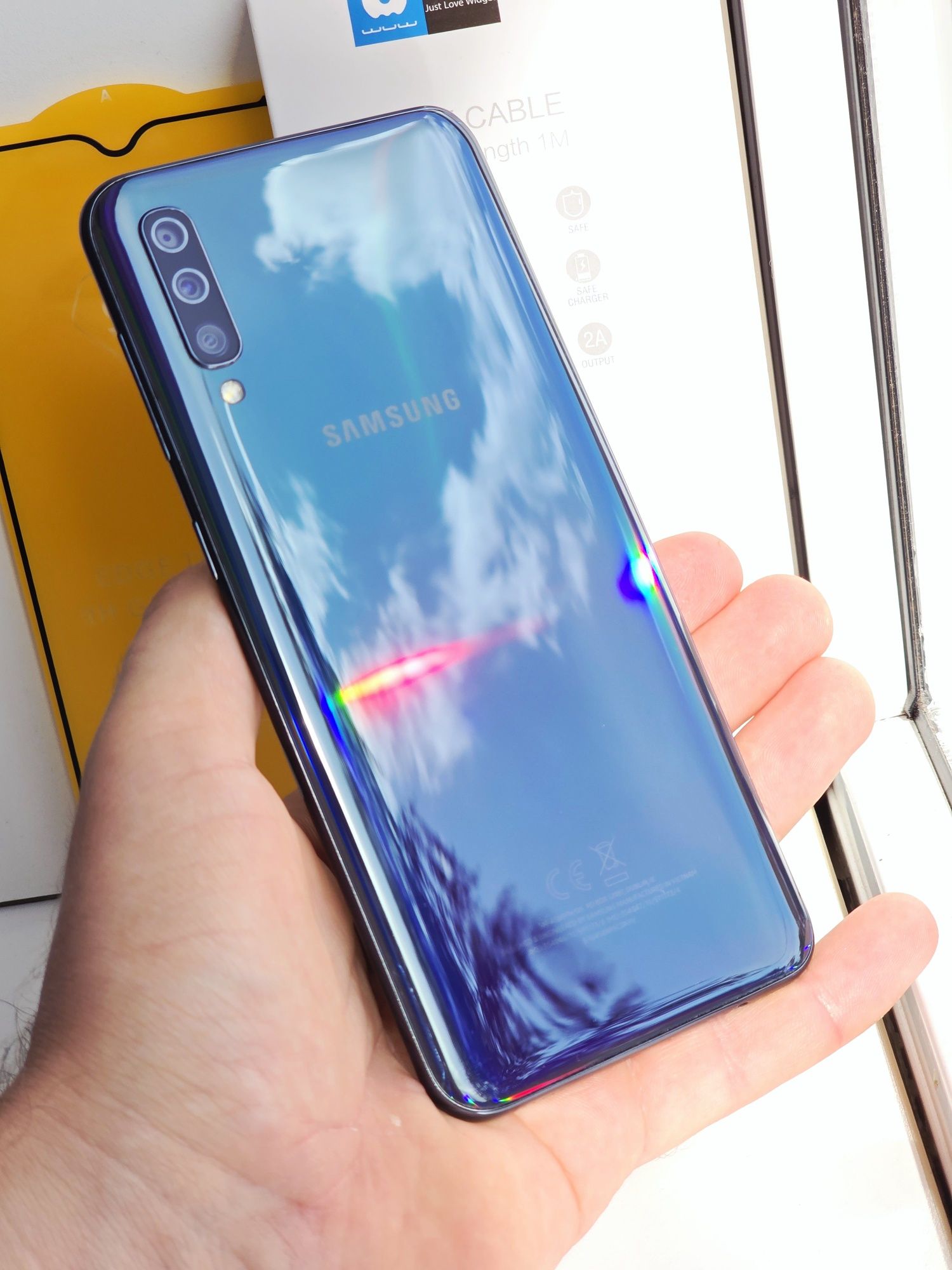 Samsung Galaxy a50 128 gb хороший стан