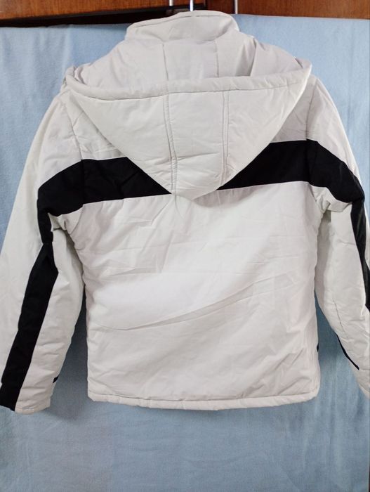 Жіноча демісезонна куртка