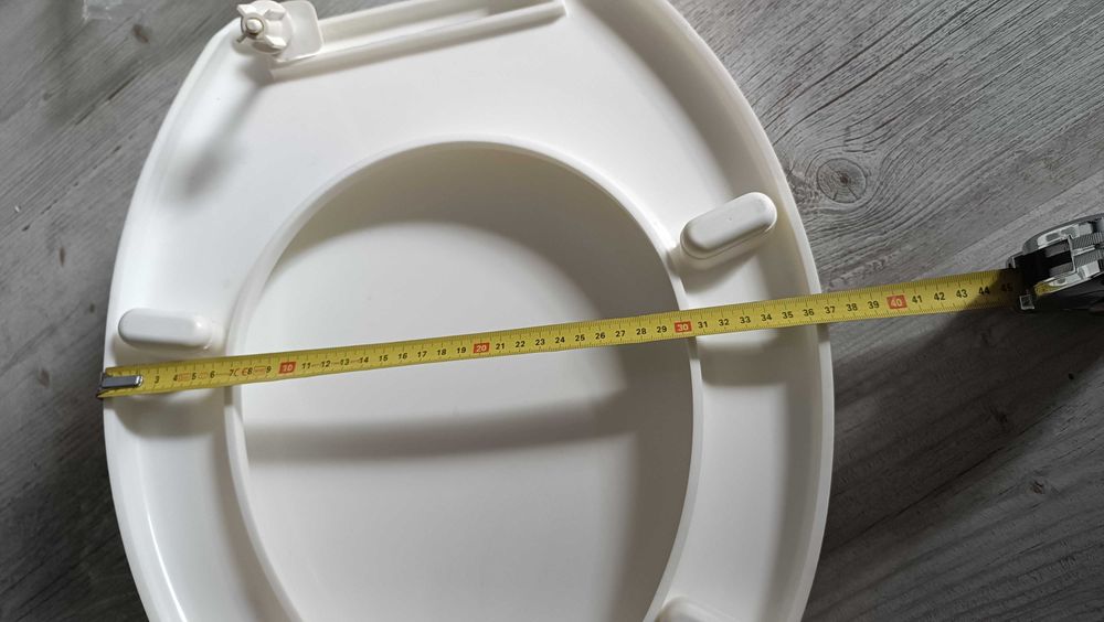 Deska sedesowa biała jak nowa