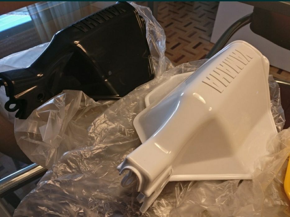 Peças Yamaha XT 600 3TB - proteções de punhos (da concorrência)