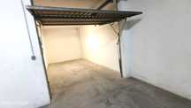 Garagem fechada tipo boxe com 20 m2 |