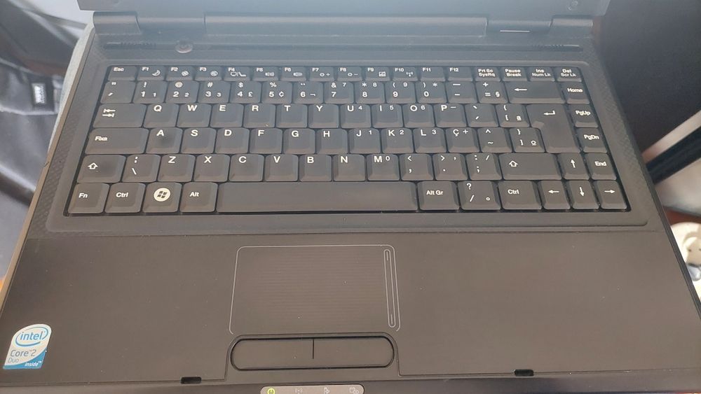 Intel Core 2 Duo - Laptop for parts or connecting to monitor64168937226627124