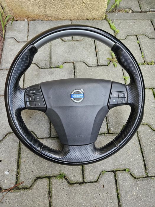 Kierownica multifunkcyjna Volvo