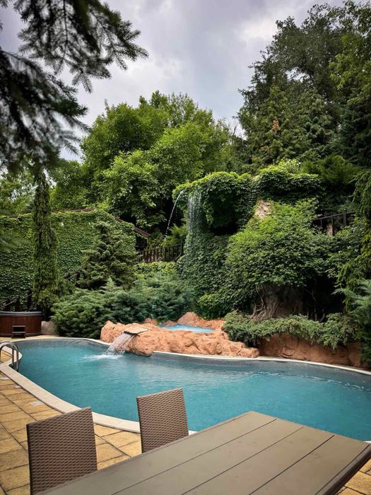 404 Неперевершений сучасний будинок зі спа