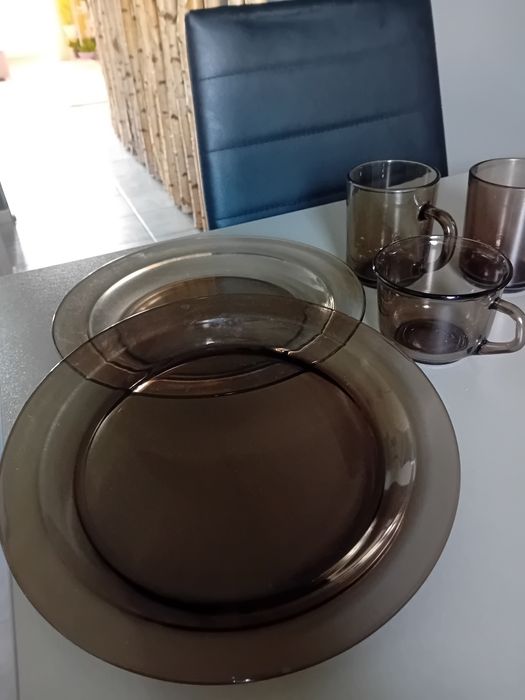 Arcoroc France talerze  kubki filiżanka