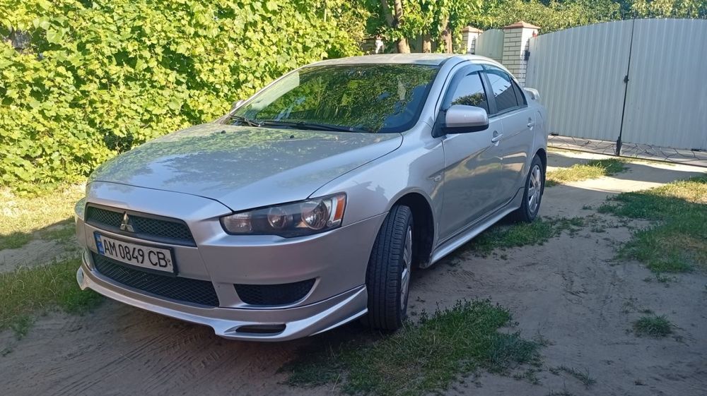 Mitsubishi Lancer 10