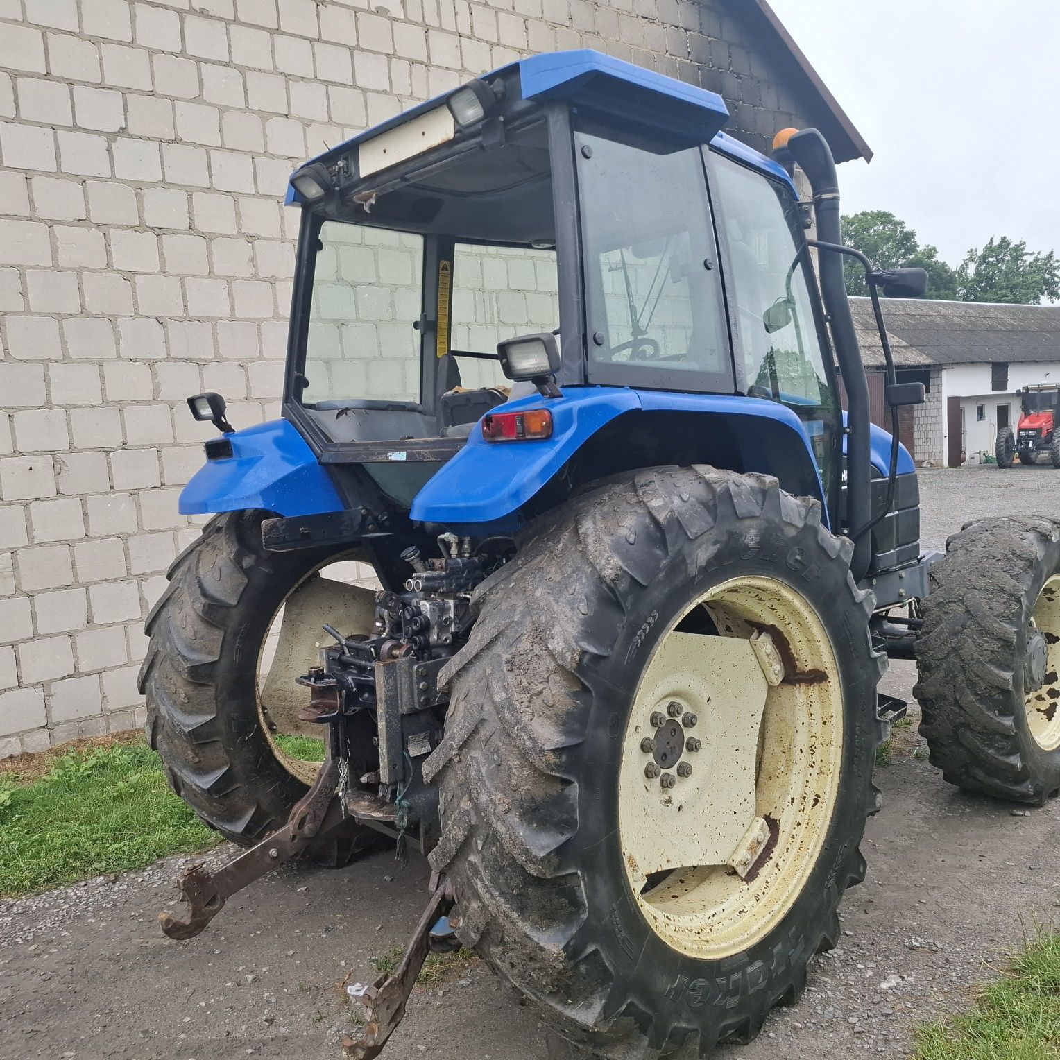 New Holland Ts 100