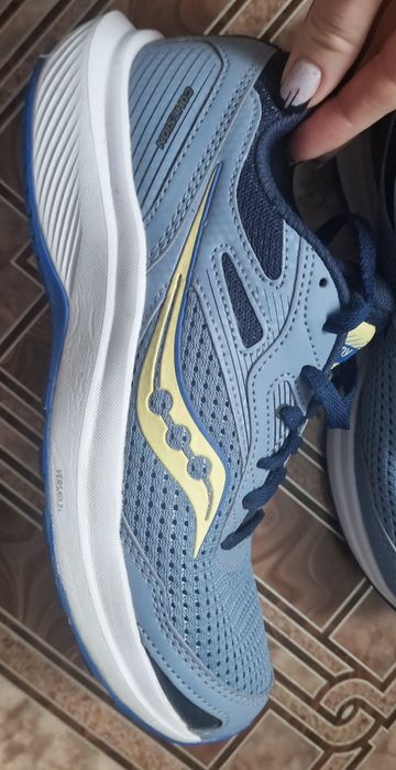 Кросівки SAUCONY 37р(24см)