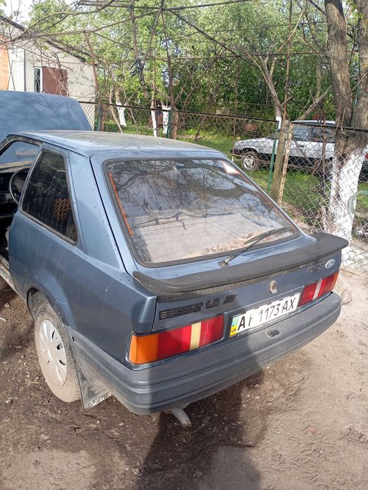 Ford ескорт (на ходу)