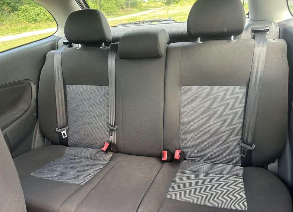 Seat Ibiza 1,4 benzyna 2005 r