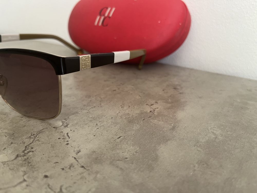 Okulary przeciwsłoneczne Carolina Herrera CH model SHE032