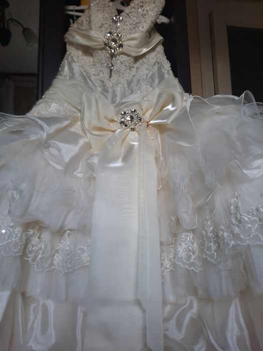 Випускна/весільна сукня 44-46р