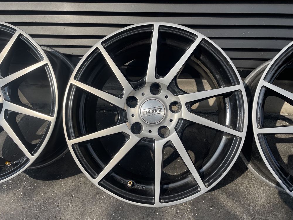 Диски R16 5/112 Dotz