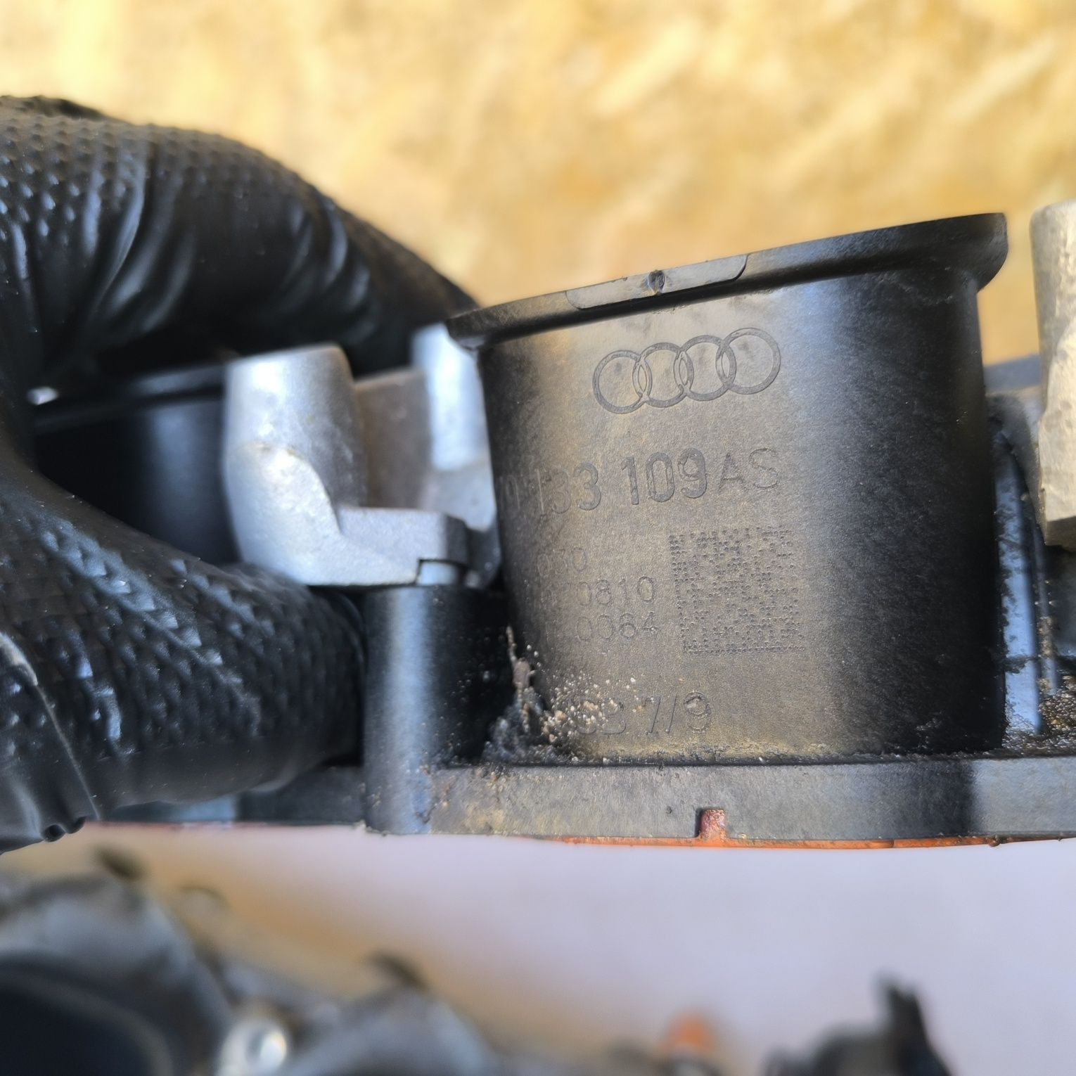 Kolektor  sacy AUDI A8 S8 D4 4H 4.0  4.2TFSI