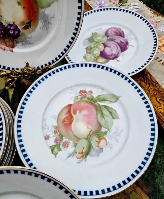 Тарілки Rosenthal.