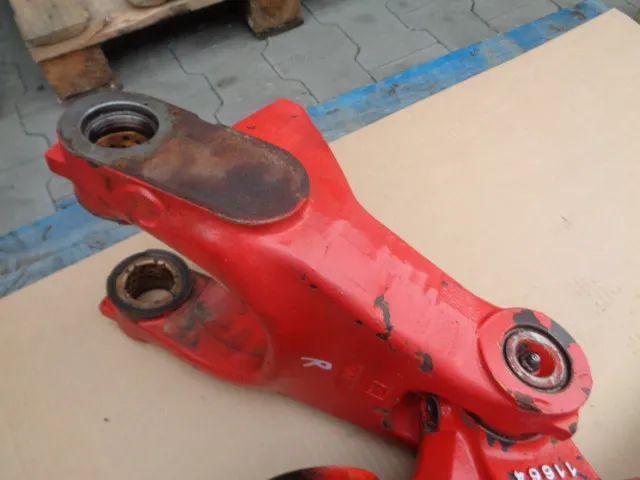 Górny wahacz przedniej osi 20.25SI McCormick XTX185