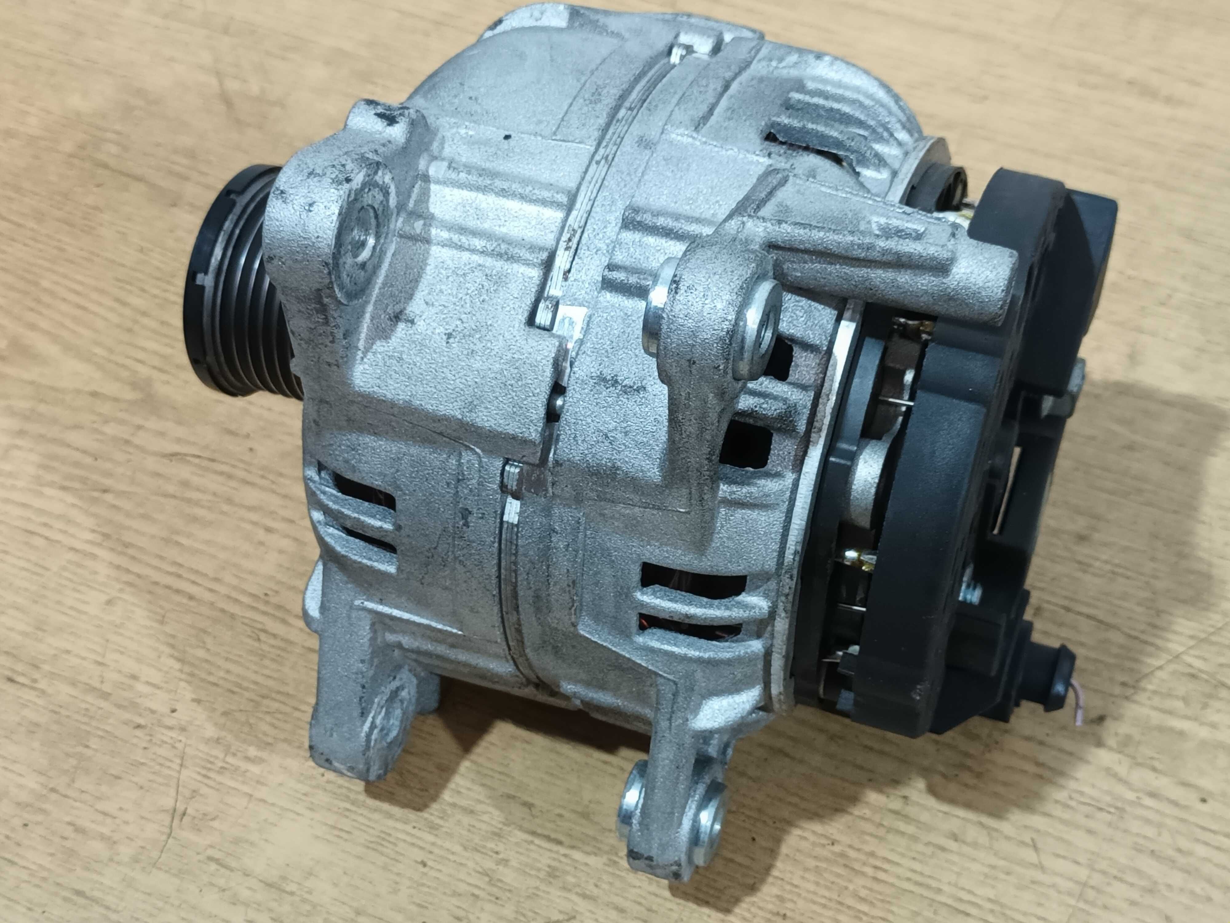 Alternator AUDI A4 B8 A5 Q5 2.0 TDI NAPA NAL1206 jak nowy idealny