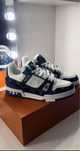 Louis Vuittons Trainer Denim