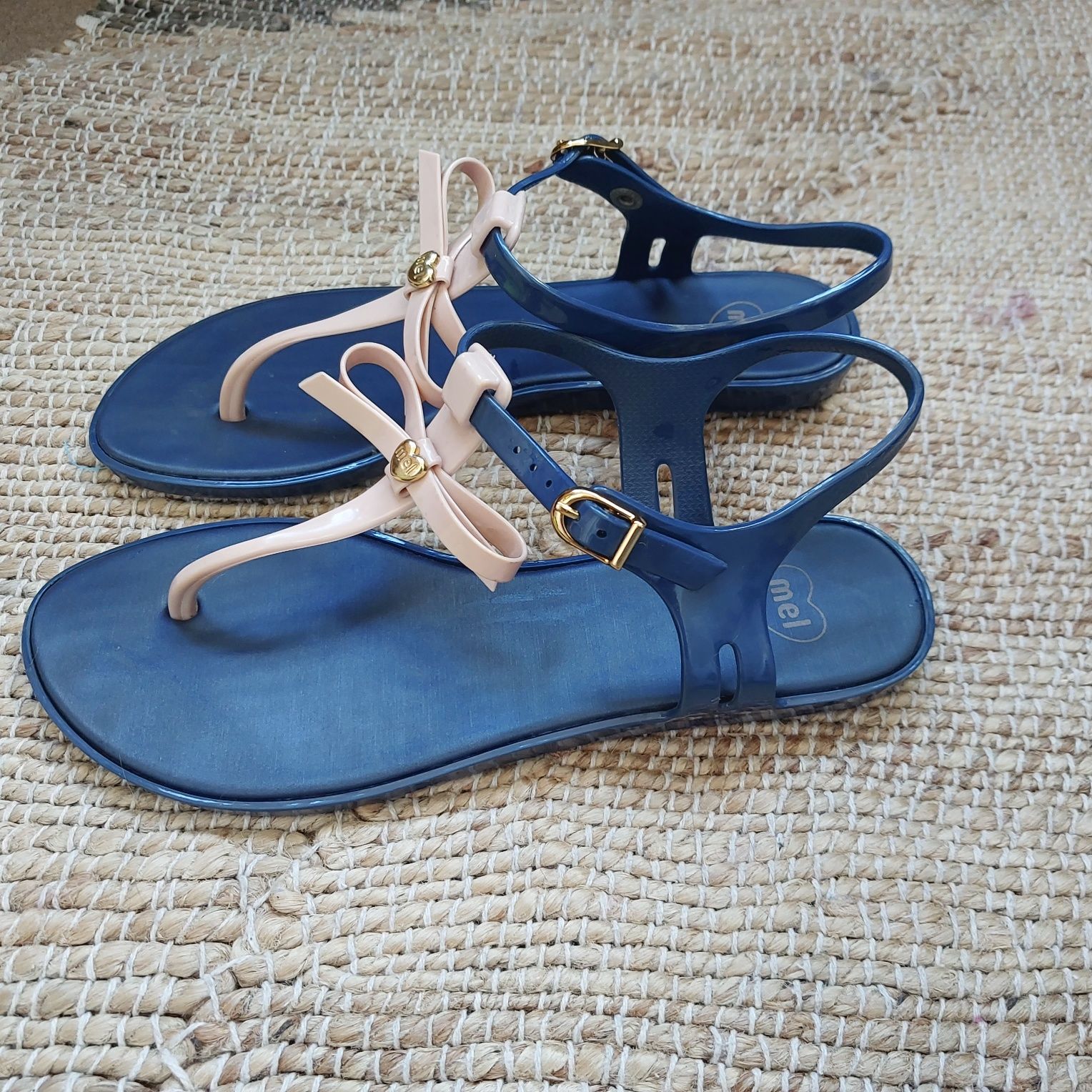 Sandałki Melissa w rozmiarze 37