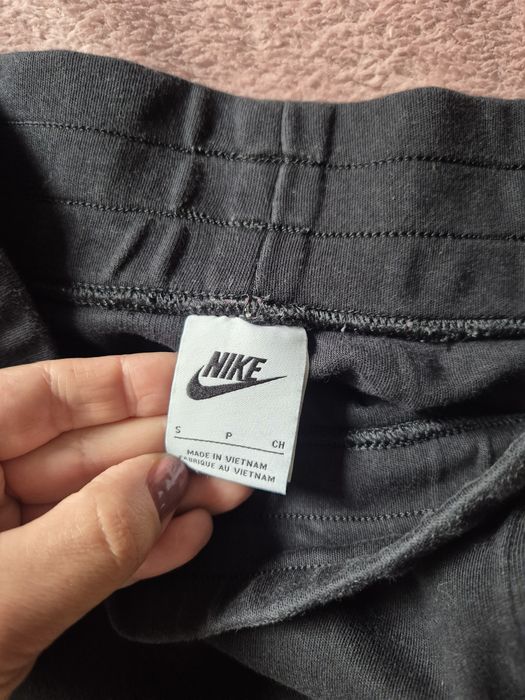 Spodnie dzwony Nike S