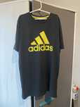 Czarna koszulka adidas