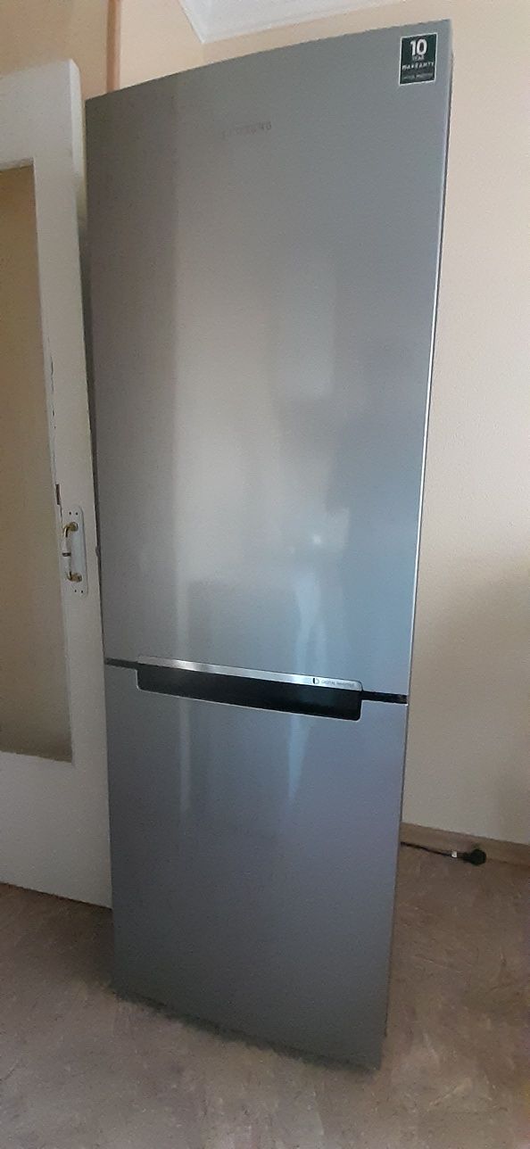 Холодильник Samsung Rb30330005a