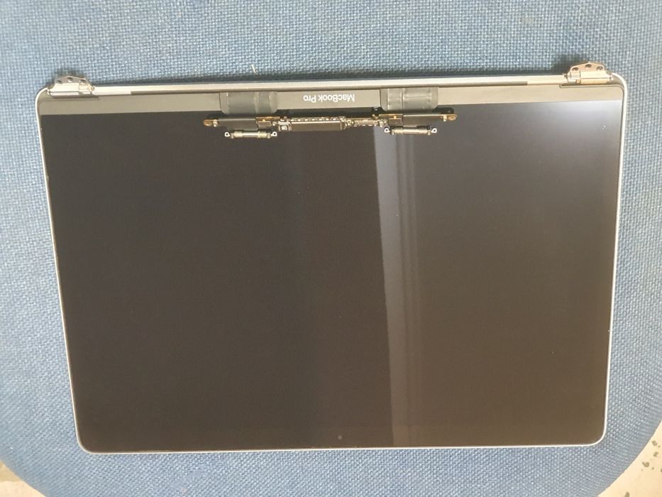 Дисплей матриця apple macbook pro a1706 a1708 space gray