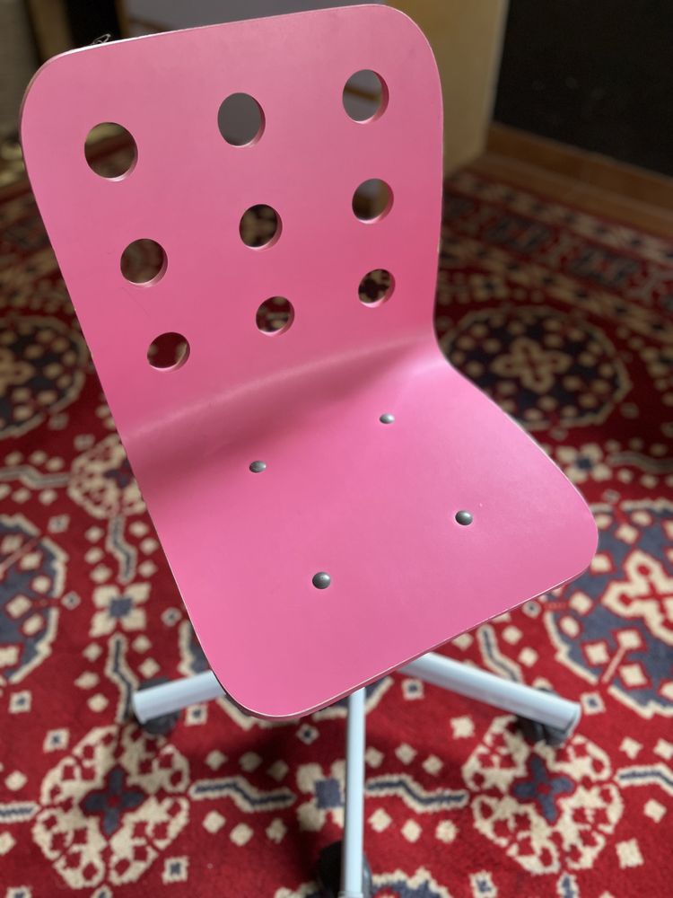 Krzesło dla dziecka do biurka