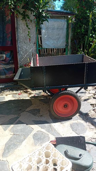 Vendo moto enchada em bom estado...motivo não sei trabalhar com ela.