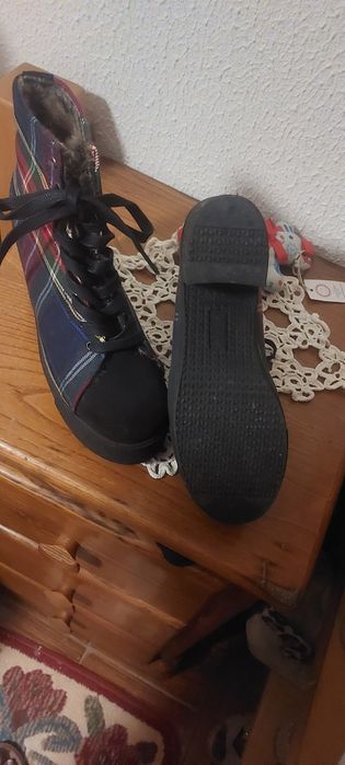 Botins tamanho 38
