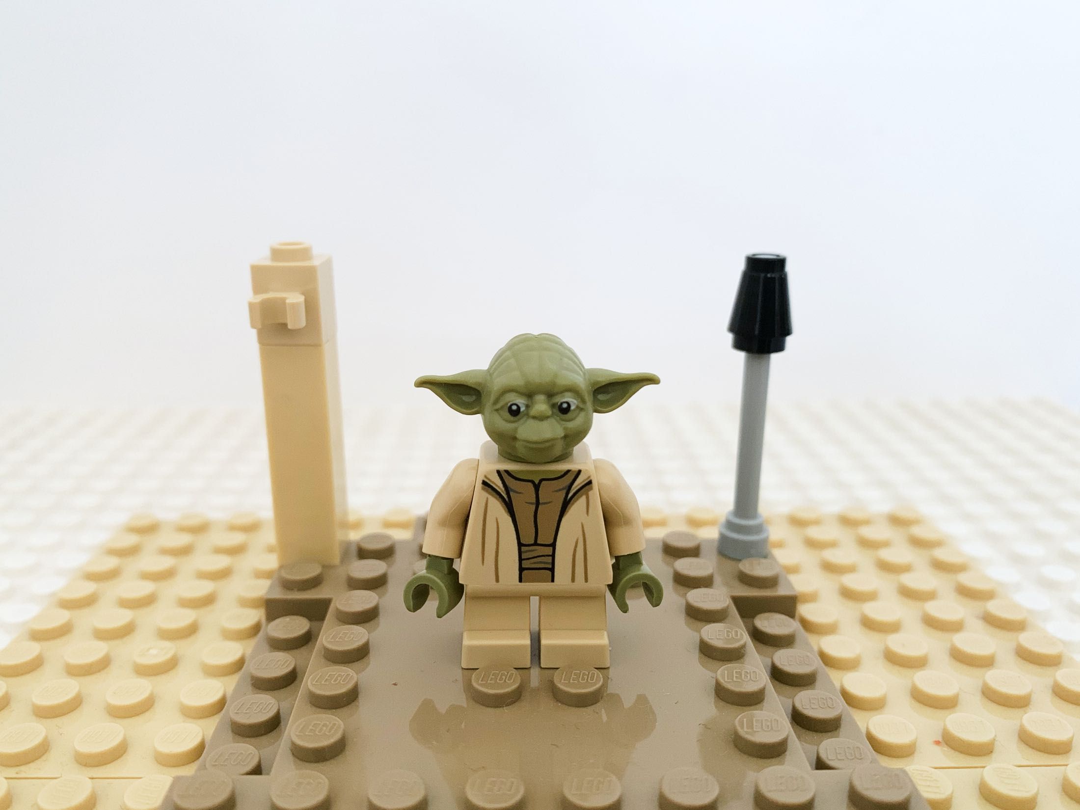 Lego Star Wars sw1288 Yoda - Olive Green, Open Robe with Small Creases
