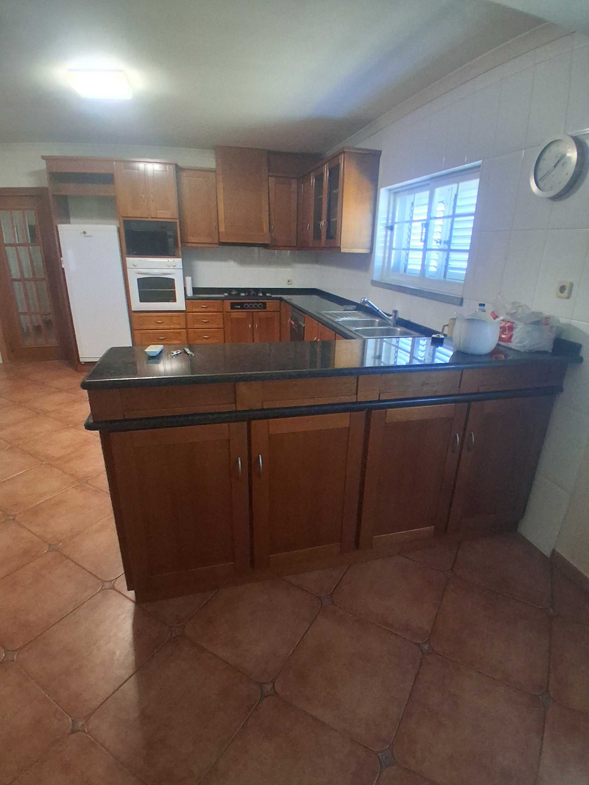 Móvéis cozinha madeira