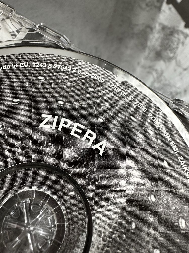 Zipera O.N.F.R m.  wyd. 2000 r.