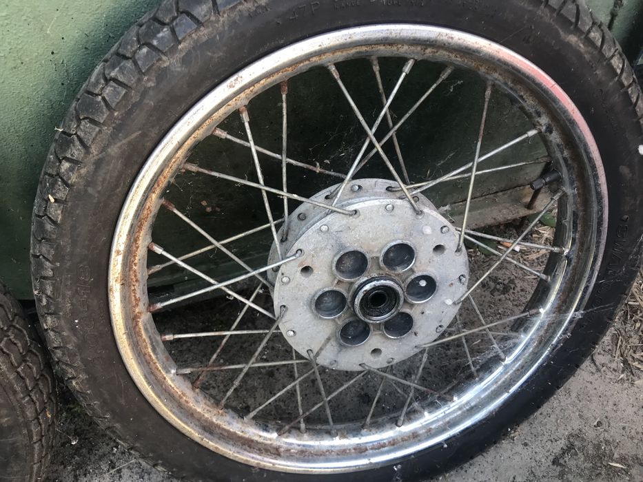 Колеса минск 3.00-18 в сборе цена за два!