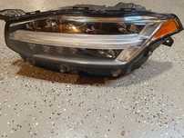 Lewy reflektor LED OEM USA. Volvo Xc90 do 2020 r.