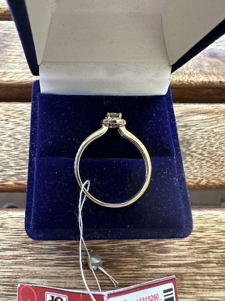 Новое золотое кольцо с бриллиантами