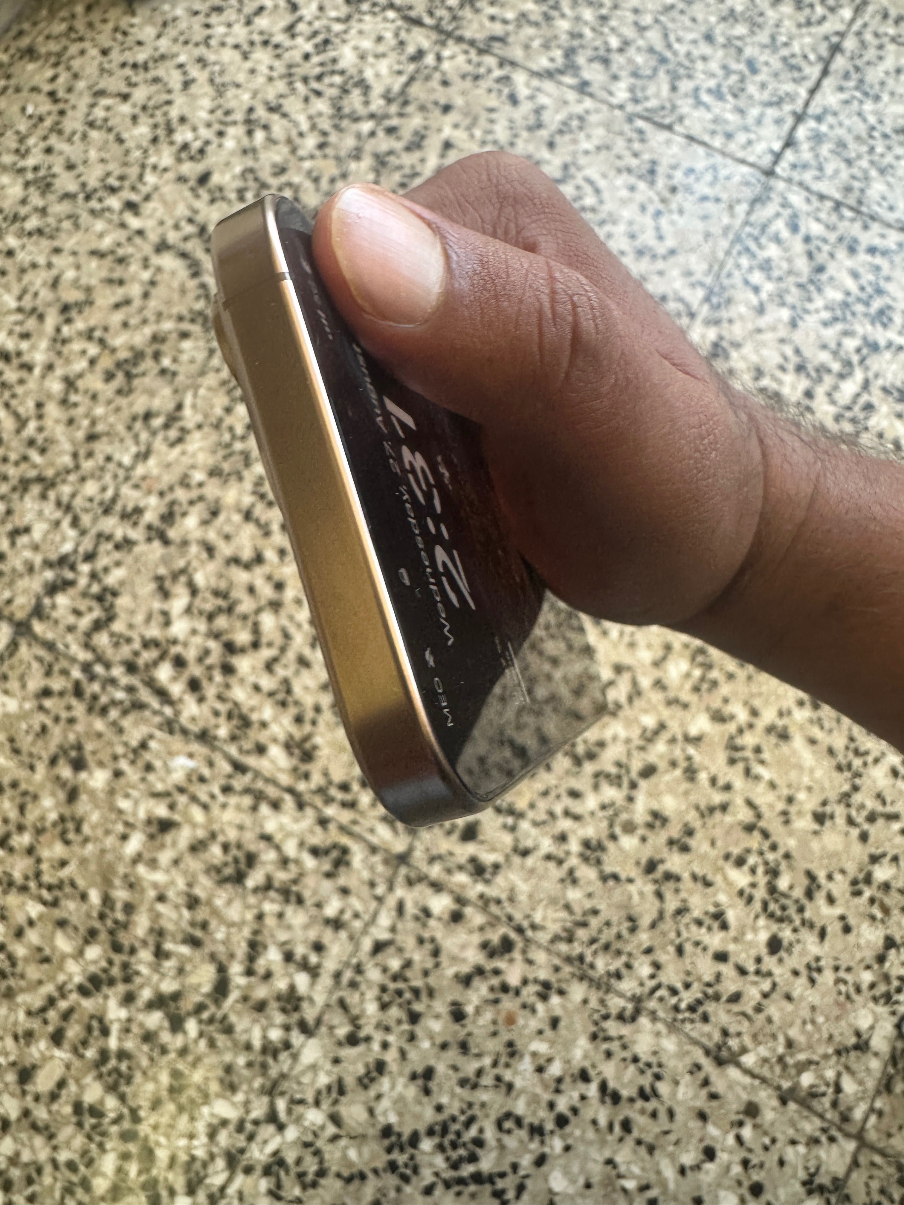 iPhone 16 pro 128 GB