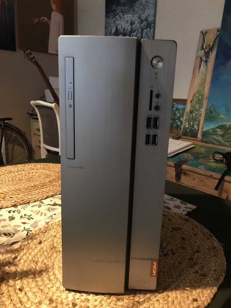 Sprzedam komputer stacjonarny Lenovo 90G8 NVIDIA GTX 1050