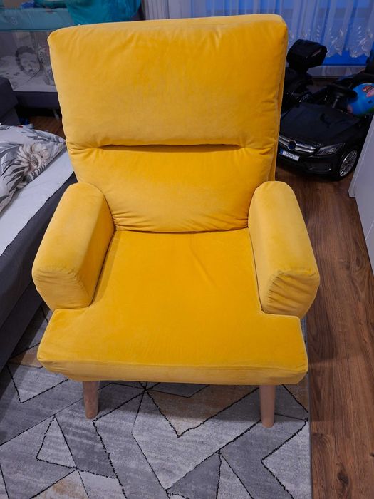 Fotel do karmienia z podnóżkiem