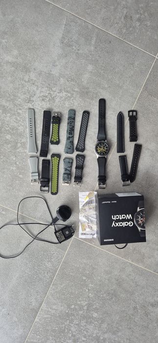 Smartwatch Galaxy watch 46mm + 8 pasków + Ładowarka + Pudełko