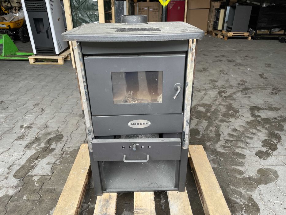 Piec kominek koza stalowy wolnostojący MODENA 9 kW OUTLET II Gat NR 18