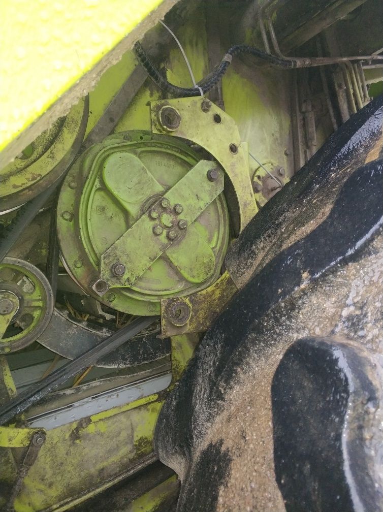 Продам  комбайн  Claas mega 208-1