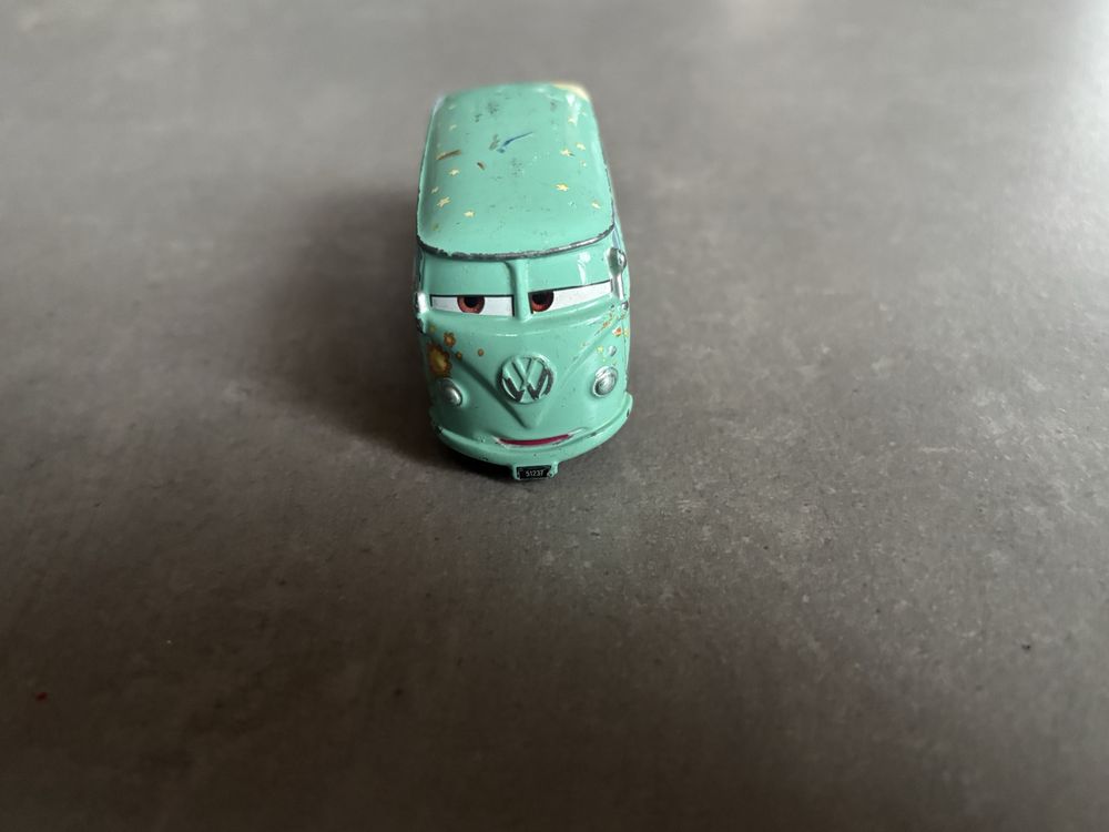 Model Resorak Tomica Disney Cars Fillmore VW Volkswagen T1 Standard