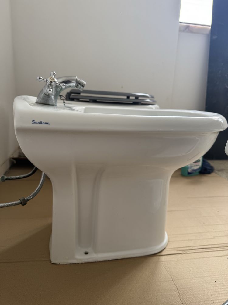 Bidé Sanitana com torneira I