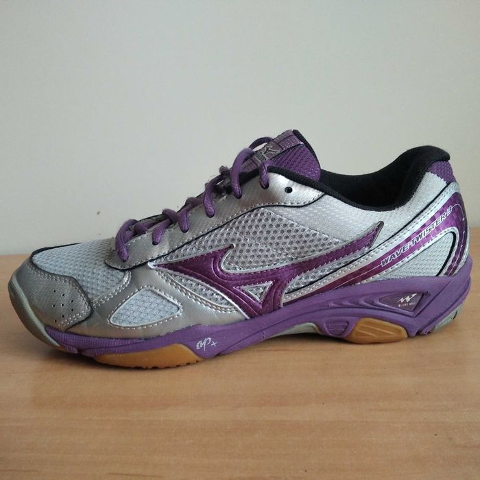 Buty halowe MIZUNO Wave Twister 3 roz.eu-39