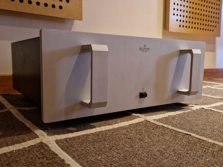 Amplificador de potência Goldmund mimesis 8.5