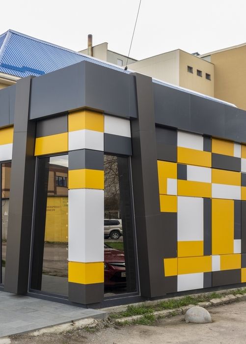 Obróbki blacharskie, kasetony.